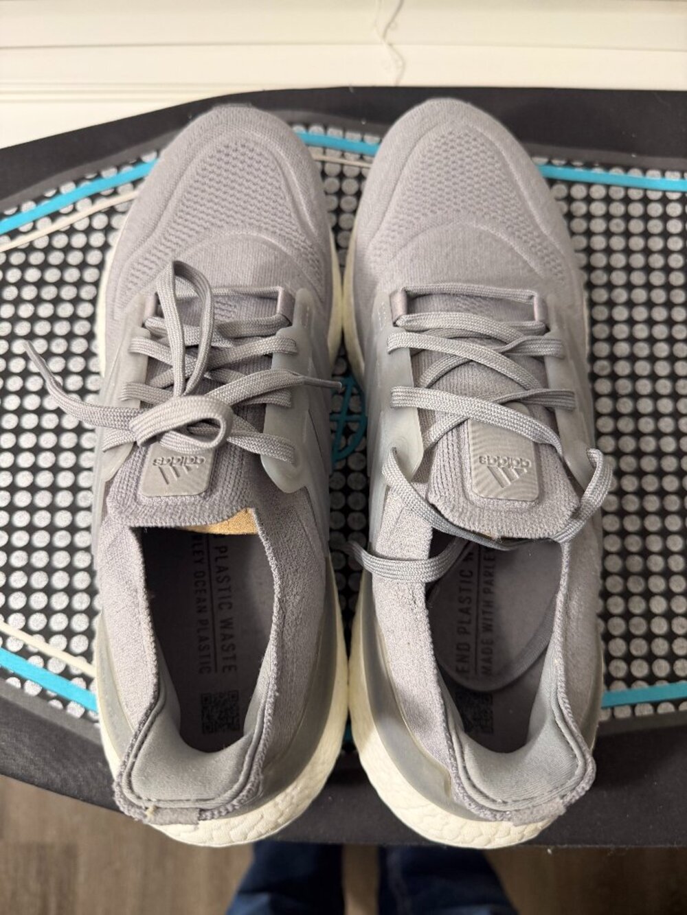 Adidas Ultraboost 22, men's US 9.5 / UK 9 / EU 43⅓.